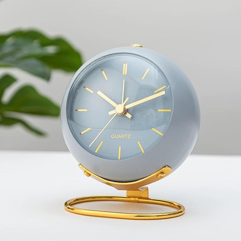 Skanto | Réveil Silencieux Retro Buzzley – Horloge Analogique Métal Vintage avec Lumière Nocturne