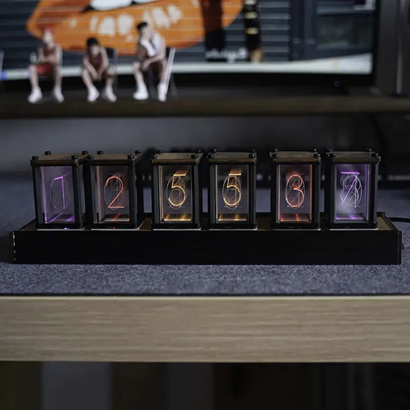 Horloge à lampes Nixie avec six affichages