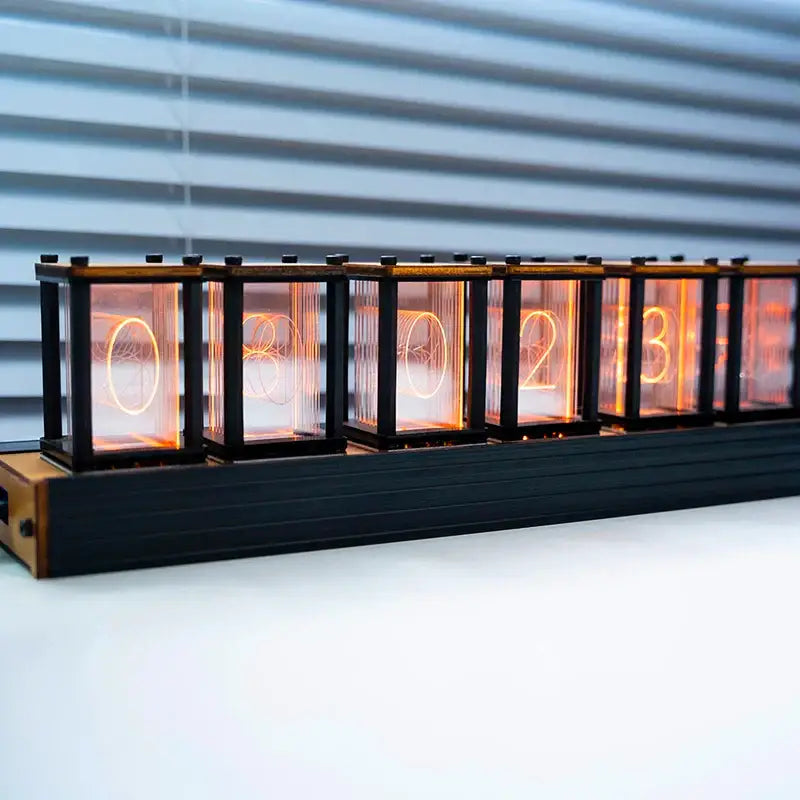 Horloge à lampes Nixie avec six affichages