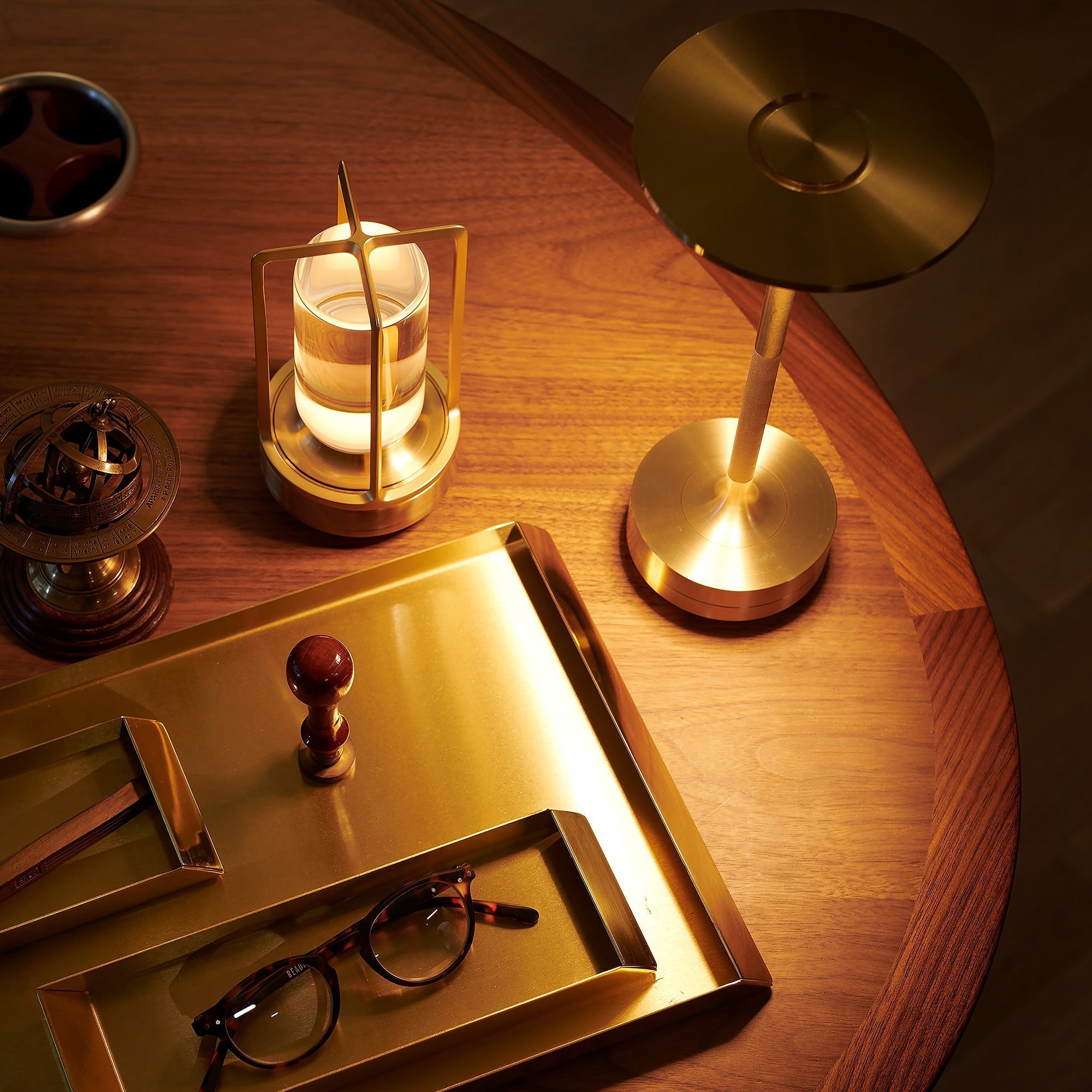 Lampe cylindrique en métal sans fil avec cristal