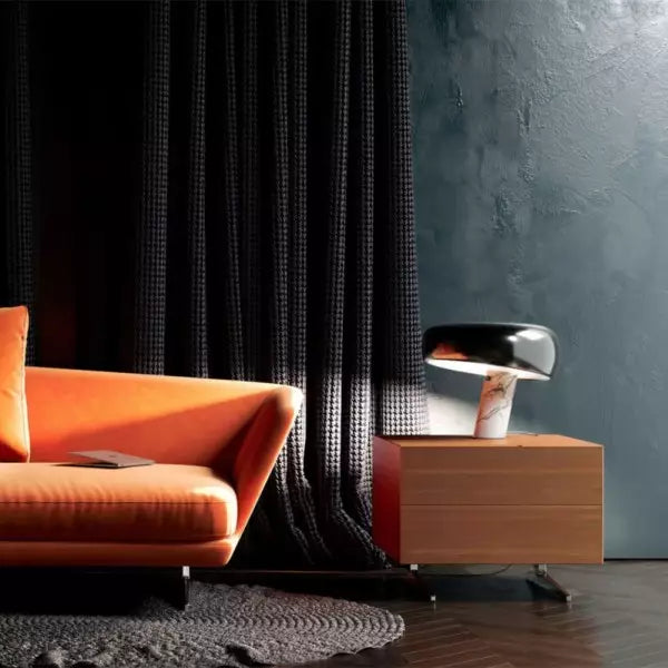 Lampe de table iconique avec socle en marbre
