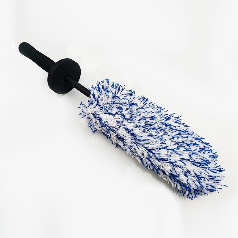 WheelGlow™ | Brosse à jantes en microfibre – Nettoyage en profondeur sans rayures pour des roues impeccables