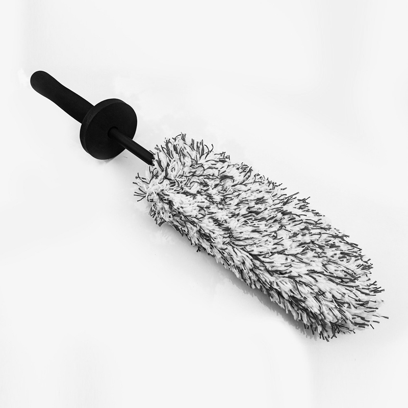 WheelGlow™ | Brosse à jantes en microfibre – Nettoyage en profondeur sans rayures pour des roues impeccables
