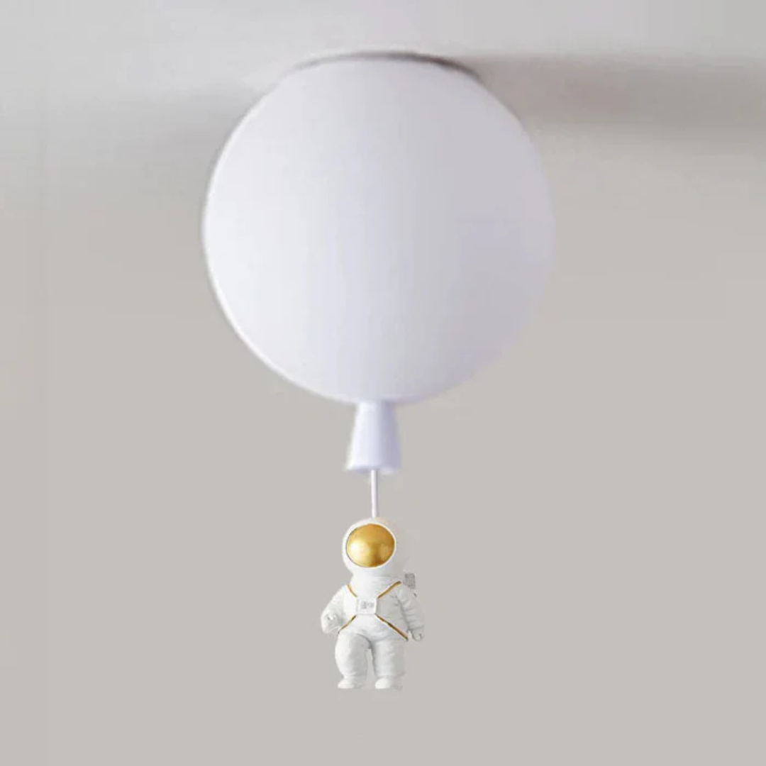 Lustre LED Tendance Lune/Astronaute pour chambre d'enfant - CosmoGlow