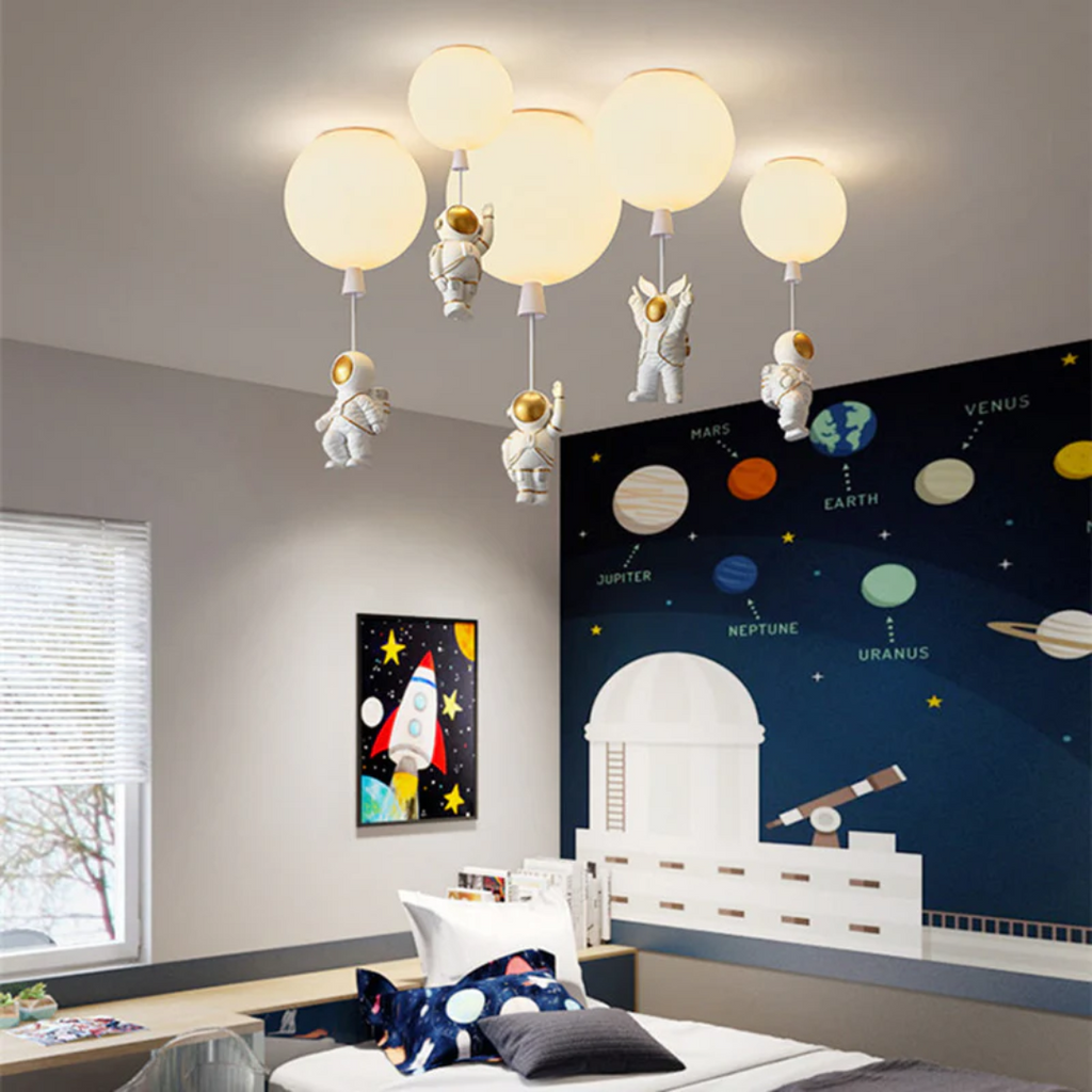 Lustre LED Tendance Lune/Astronaute pour chambre d'enfant - CosmoGlow