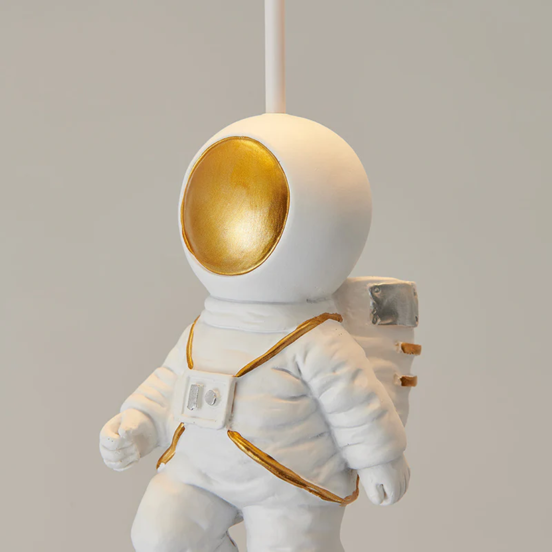 Lustre LED Tendance Lune/Astronaute pour chambre d'enfant - CosmoGlow
