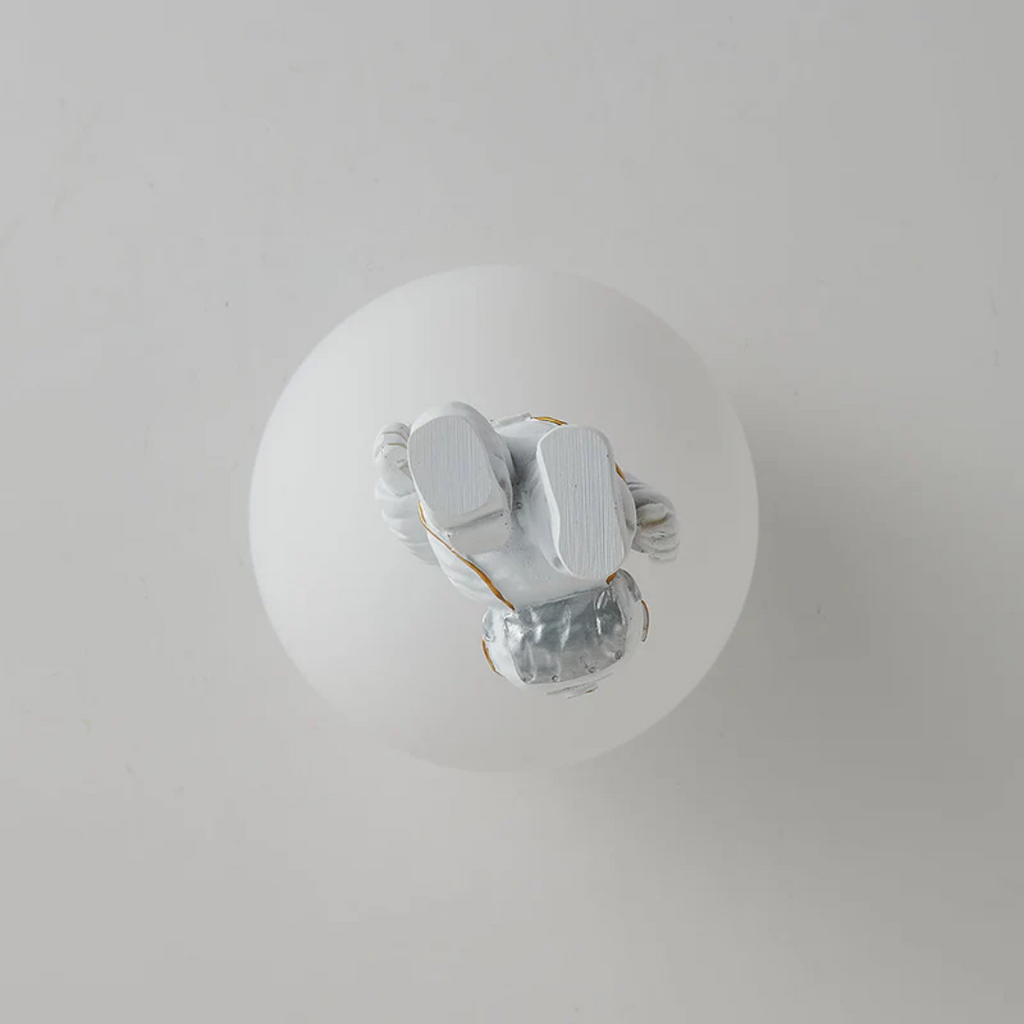 Lustre LED Tendance Lune/Astronaute pour chambre d'enfant - CosmoGlow