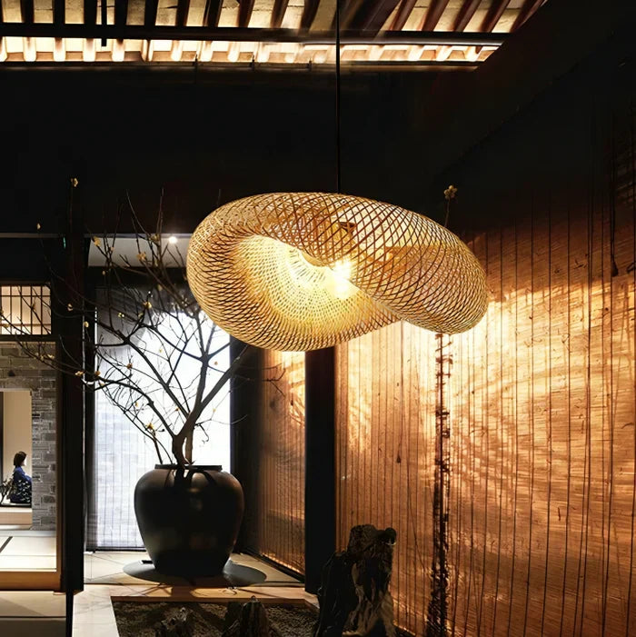 Lampe suspendue tendance en rotin - NaturGlow