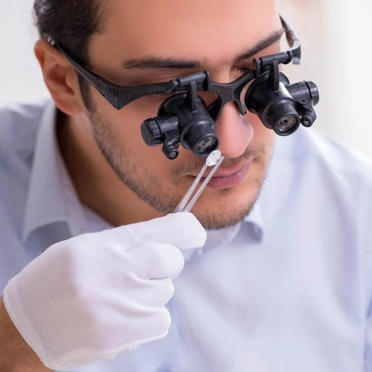 Lunettes de Grossissement UltraVision avec Lumière