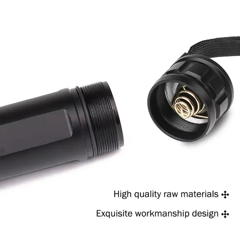 XH-P50 Lampe de Poche 90000 Lumens