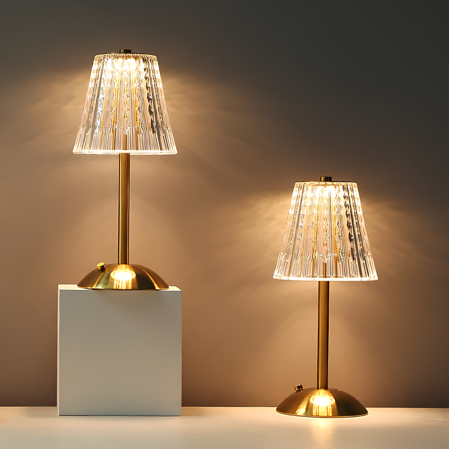 Lampe de Table en Cristal Doré - Aurora Luxe